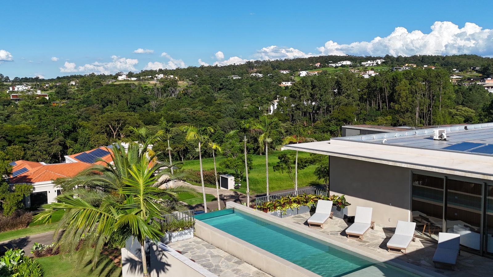 Casa de Alto Padrão à Venda no Terras de São José II – 6 Suítes, Projeto Assinado e 2.300m² de Terreno