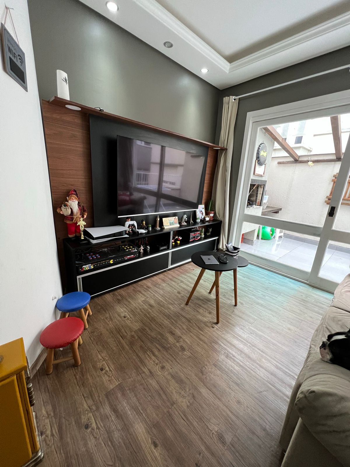 APTO RESID 3 DORM COM SUITE
