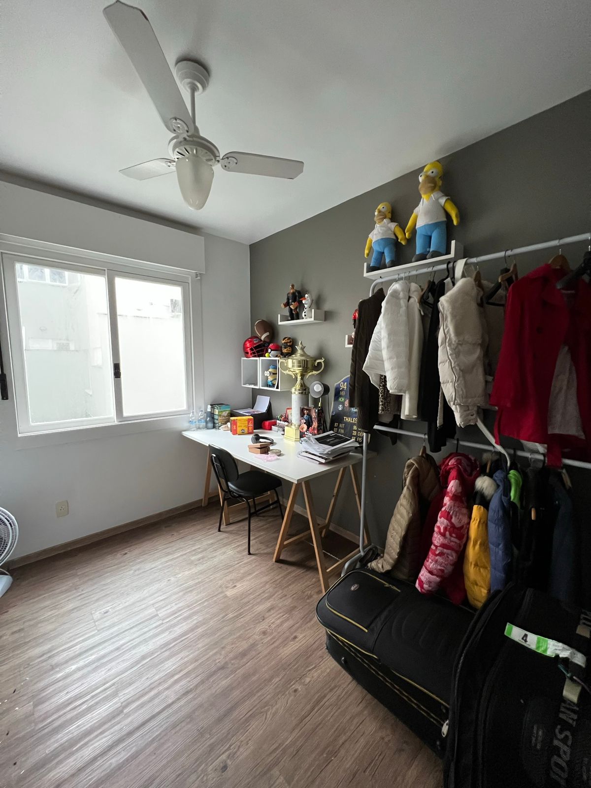 APTO RESID 3 DORM COM SUITE