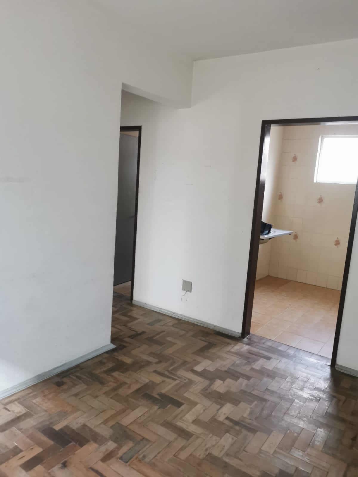 APTO 2 DORM TERREO