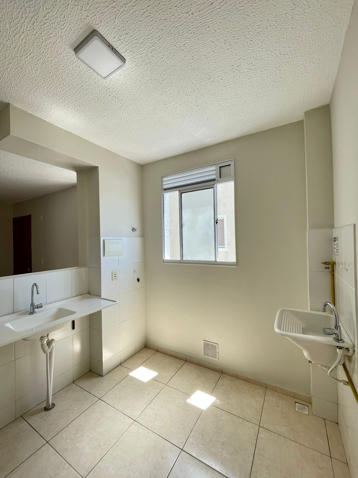 APTO 2 DORM NOVO/NUNCA HABITADO
