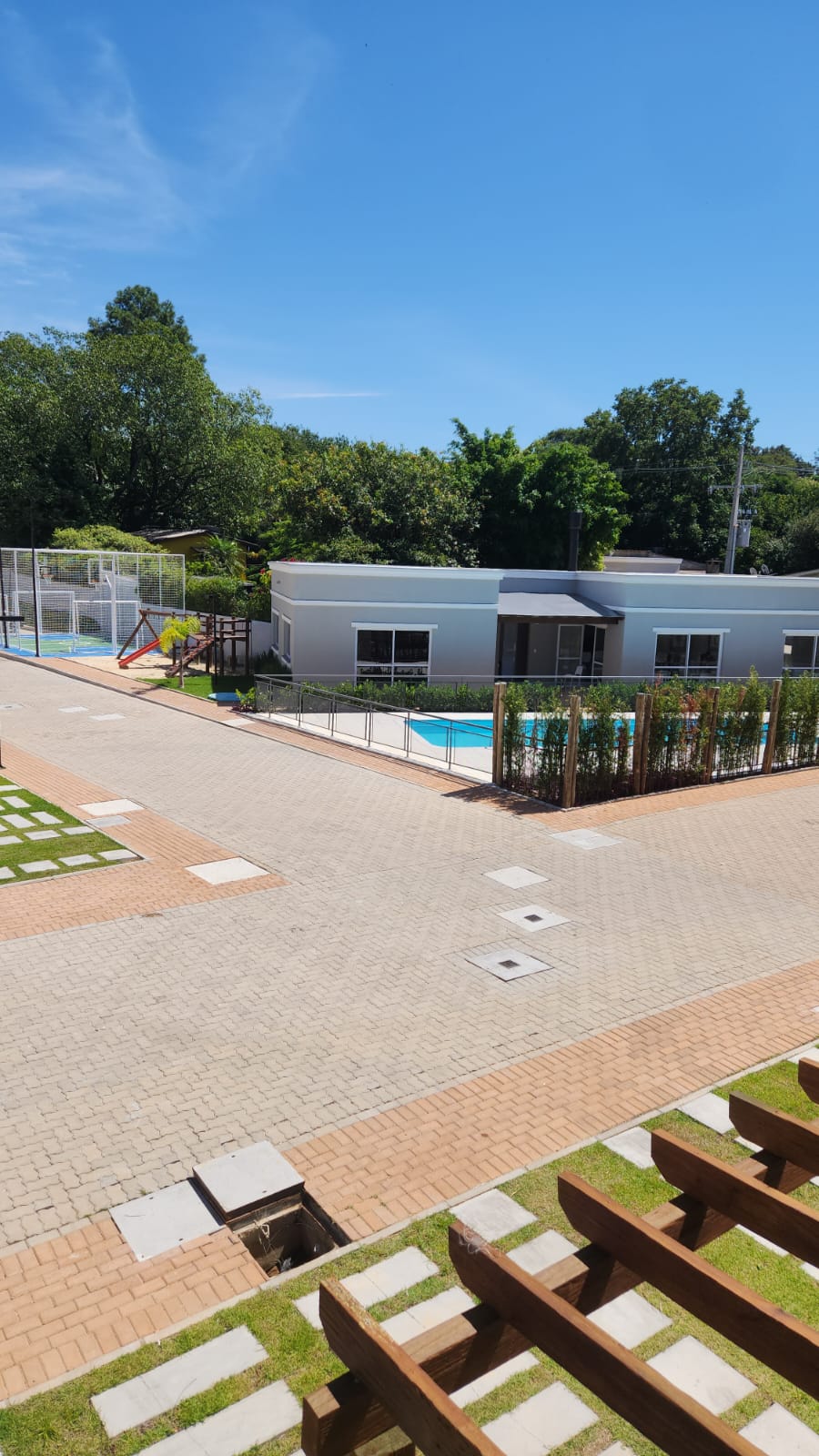 EXCELENTE SOBRADO 2 DORM NO BAIRRO VILA NOVA