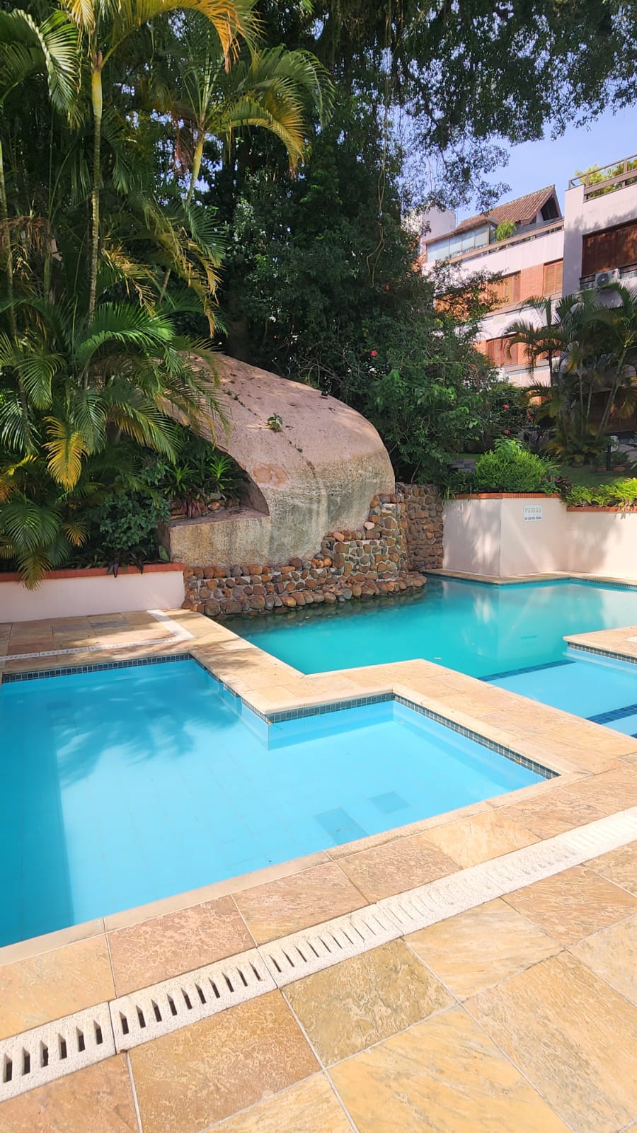LINDA COBERTURA 3 DORM EM IPANEMA