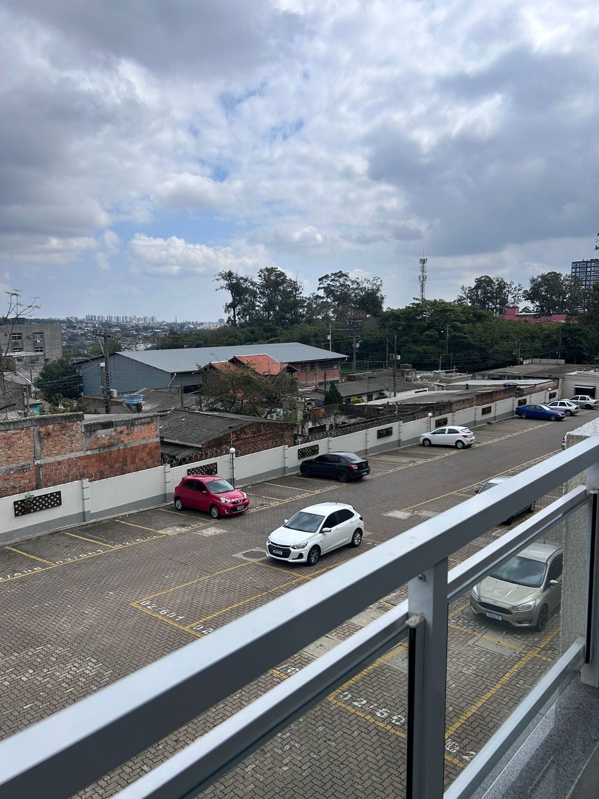 EXCELENTE APARTAMENTO NA PROTASIO ALVES COM SUÍTE