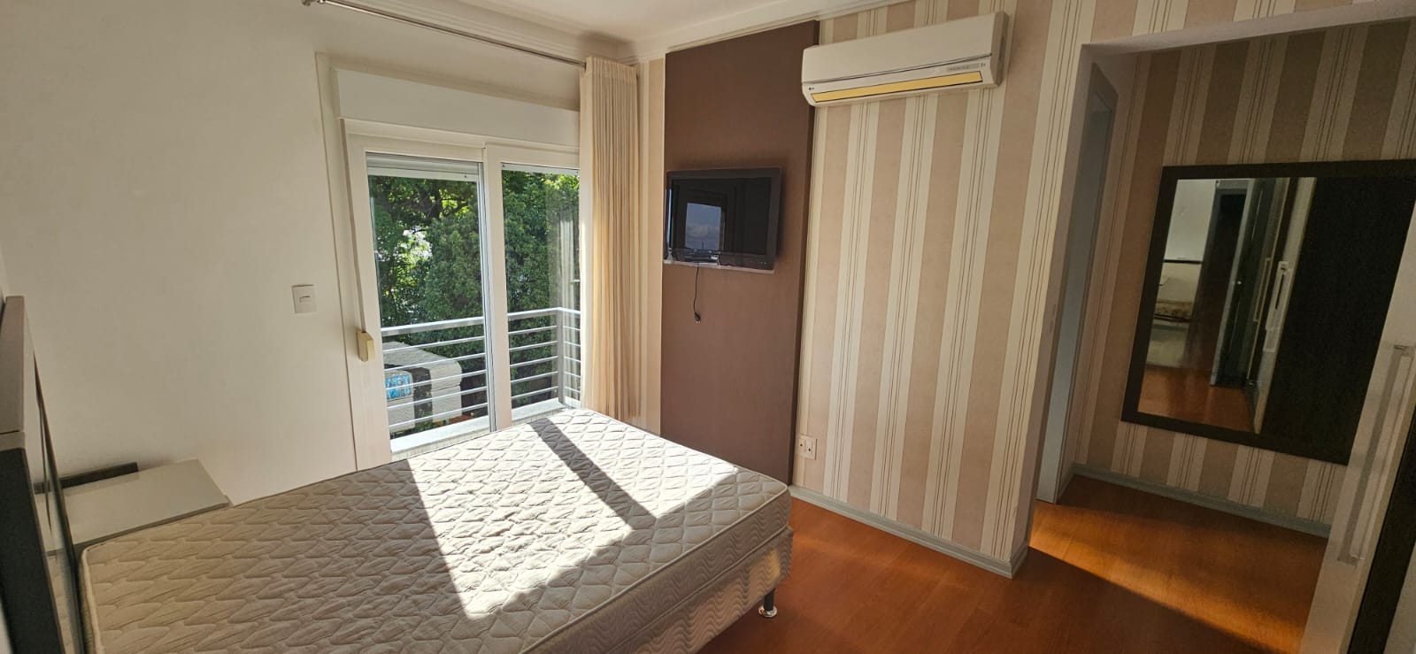 APARTAMENTO  DE 1 DORMITÓRIO MOBILIADO NA BELA VISTA