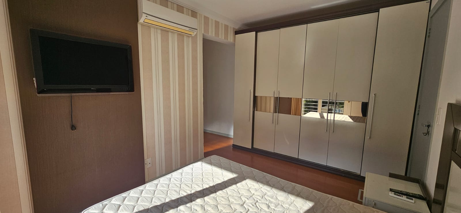 APARTAMENTO  DE 1 DORMITÓRIO MOBILIADO NA BELA VISTA