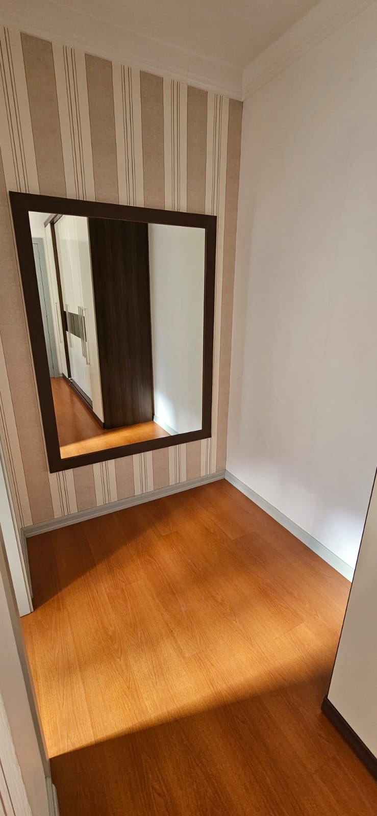 APARTAMENTO  DE 1 DORMITÓRIO MOBILIADO NA BELA VISTA