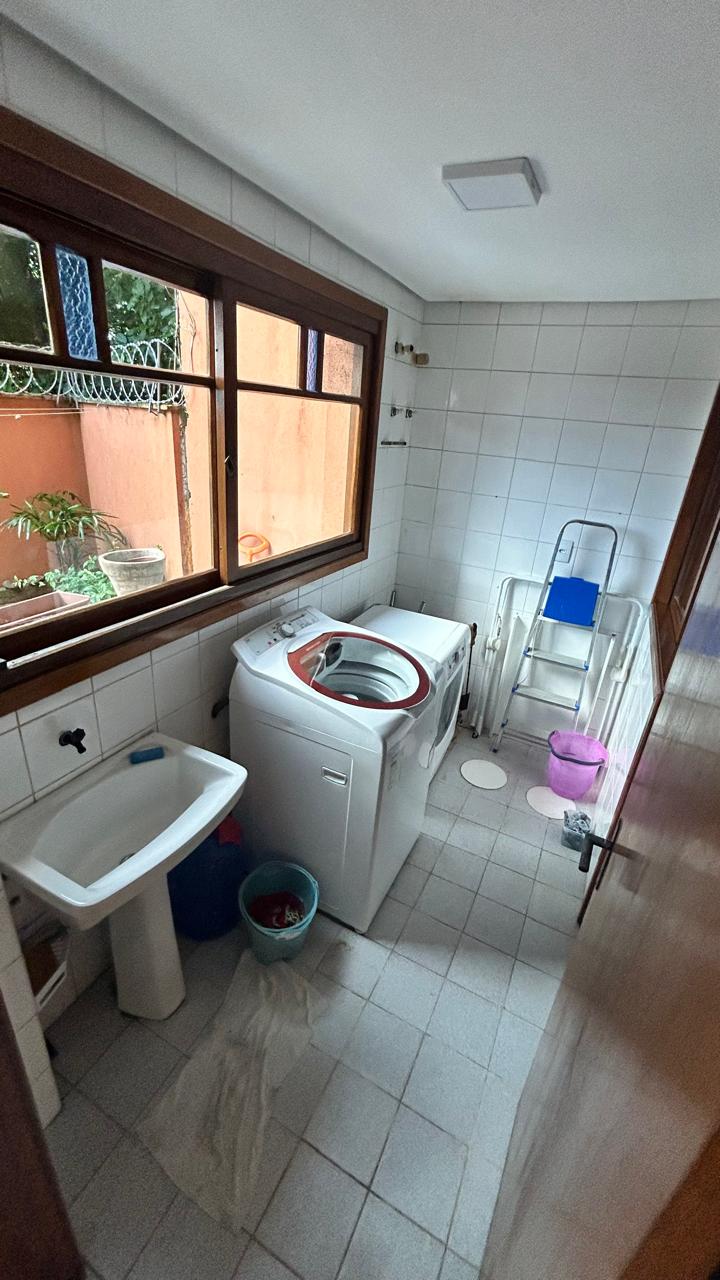 LINDA CASA 3 DORMITÓRIOS NO BAIRRO ESPIRITO SANTO