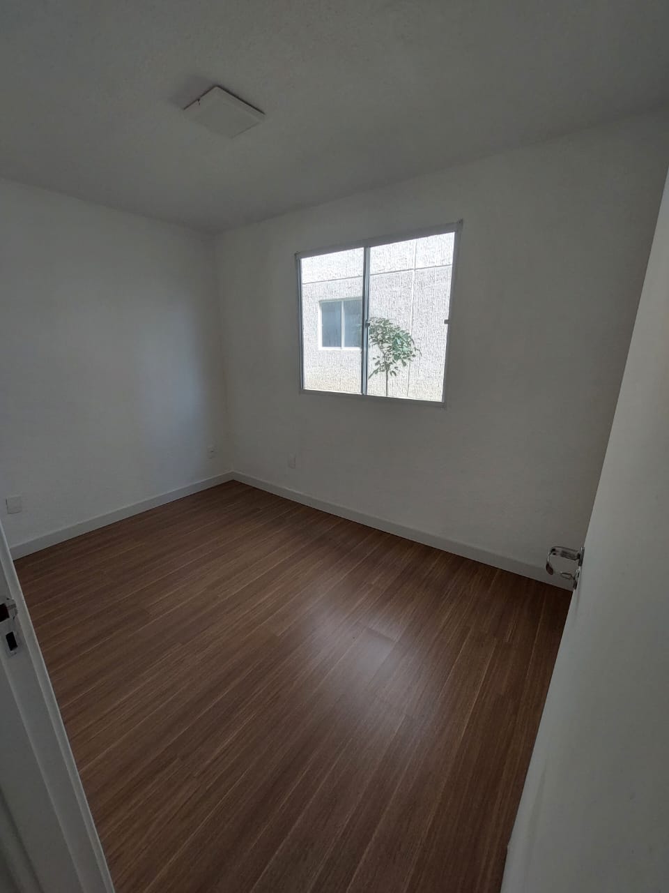 APARTAMENTO REFORMADO 2 DORMITÓRIOS NO BAIRRO RESTINGA