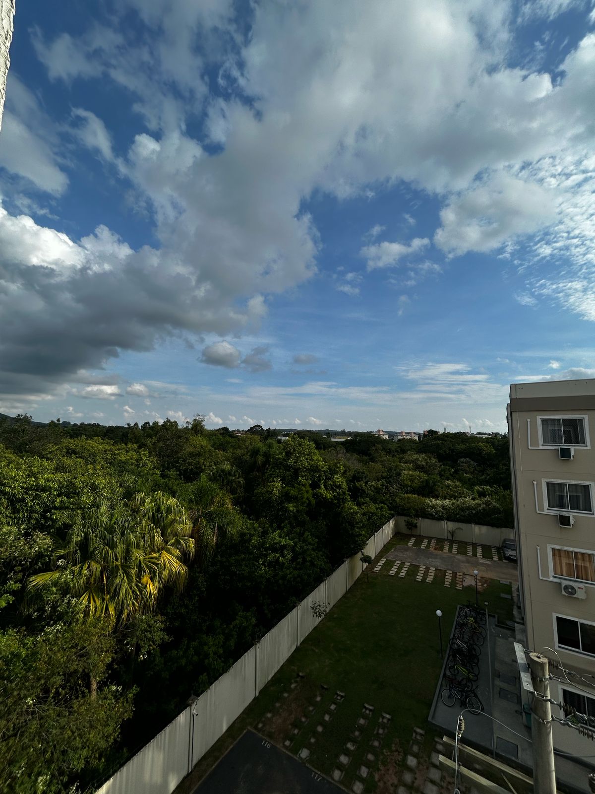LINDO APARTAMENTO 2 DORMITÓRIOS NO BAIIRO RESTINGA