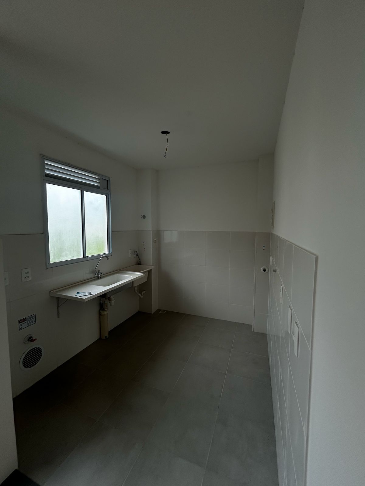 LINDO APARTAMENTO 2 DORMITÓRIOS NO BAIIRO RESTINGA