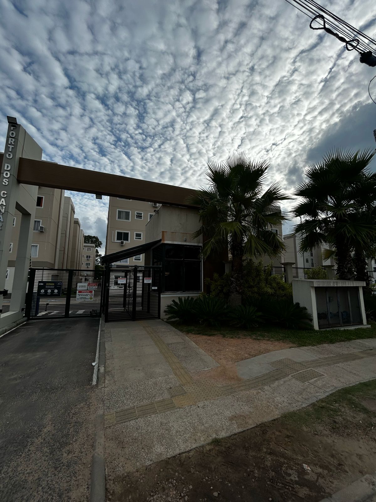 LINDO APARTAMENTO 2 DORMITÓRIOS NO BAIIRO RESTINGA