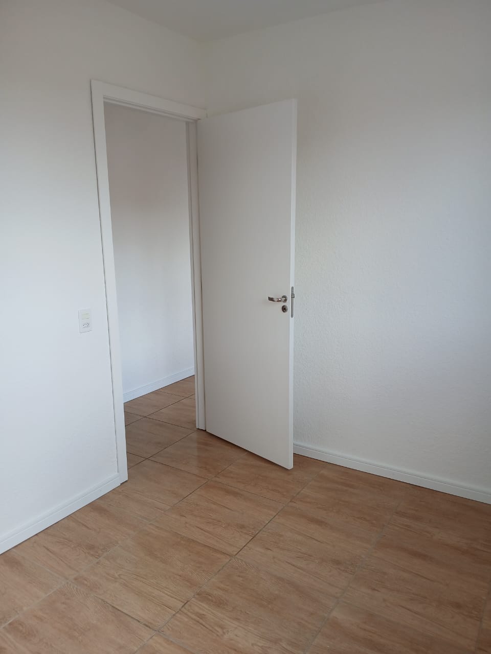 ÓTIMO APARTAMENTO 2 DORMITÓRIOS NO BAIRRO HÍPICA