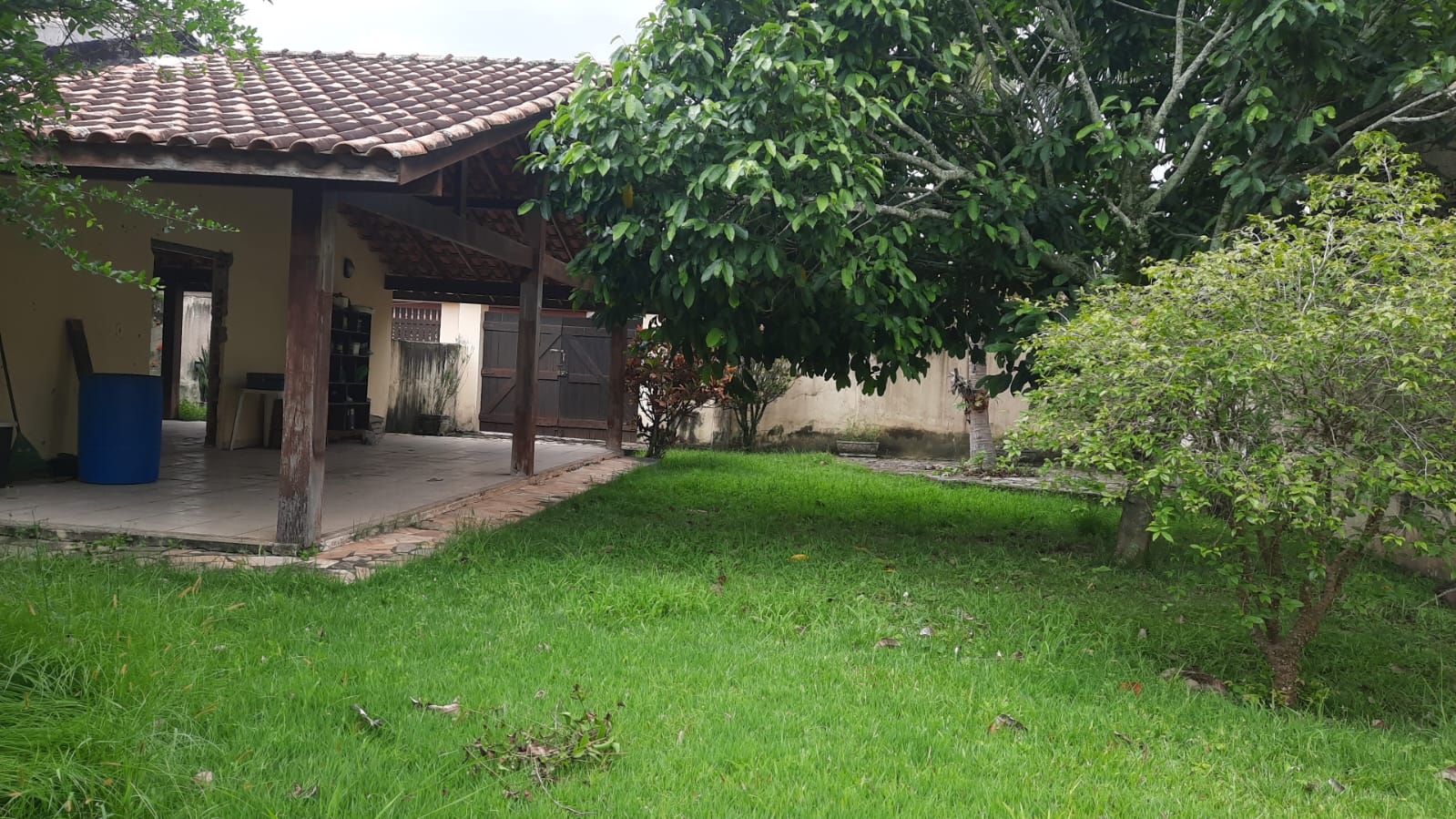 Casa com Churrasqueira