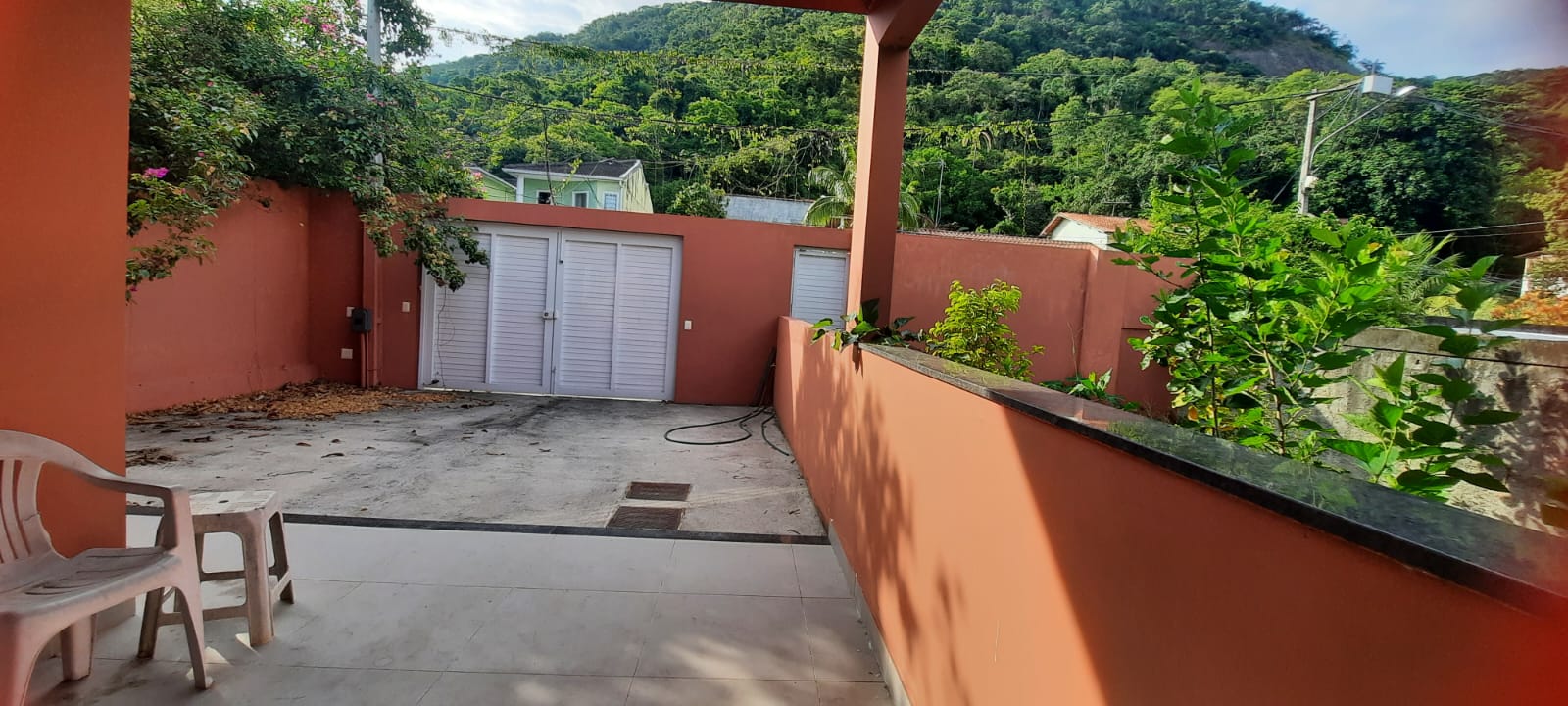 Ótima Casa com 02 quartos a venda no Cafuba em Paraitinga.