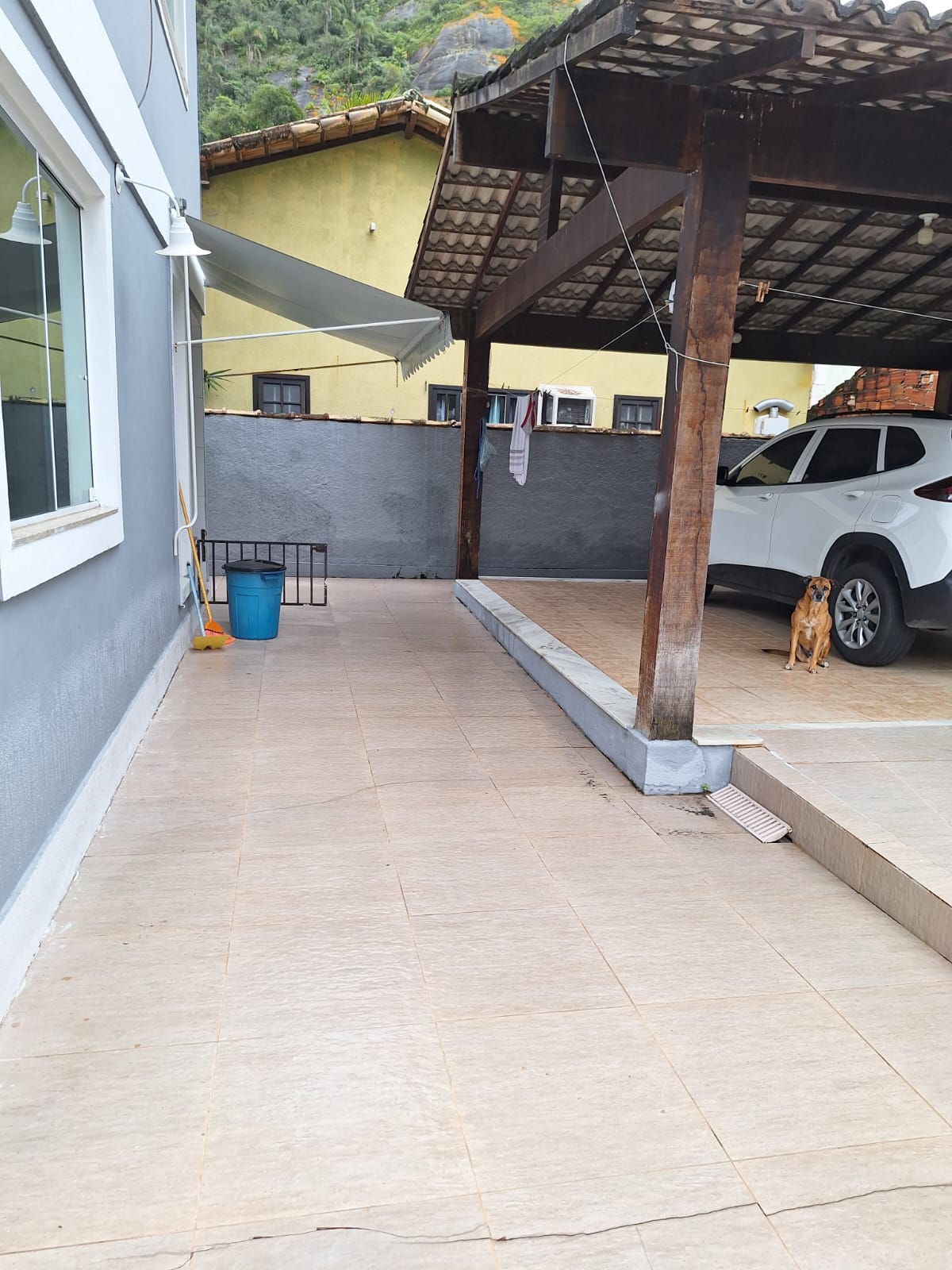 Ótima casa com 03 quartos a venda!