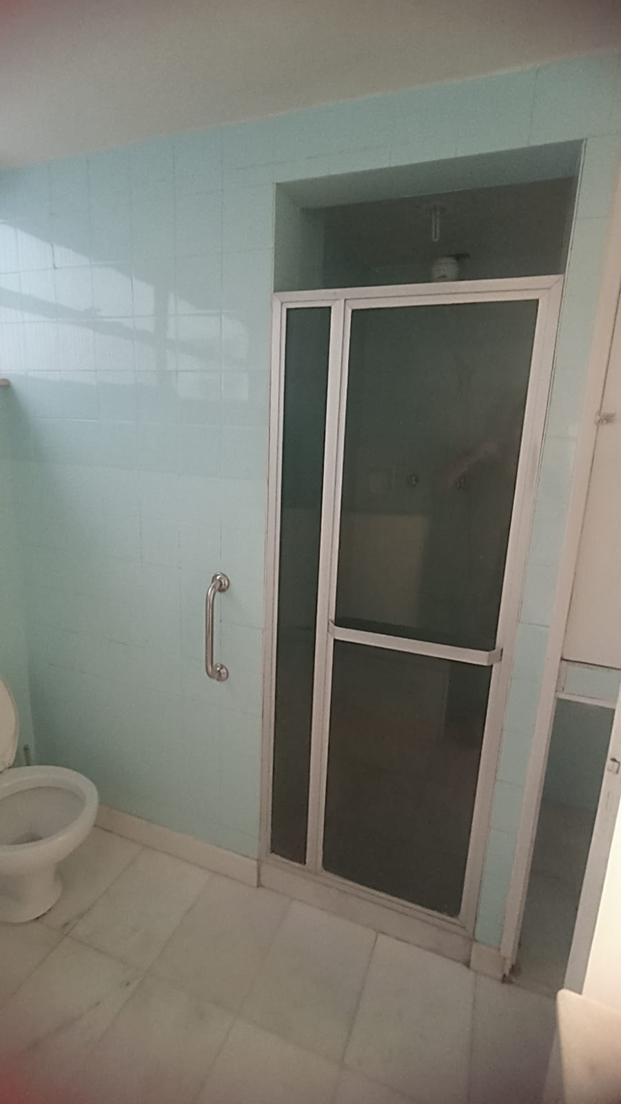 Excelente Apartamento de 03 quartos na Praia de Icaraí 