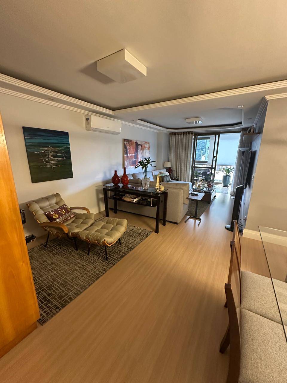 Apartamento de Alto Padrão 04 quartos à Venda em Icaraí.