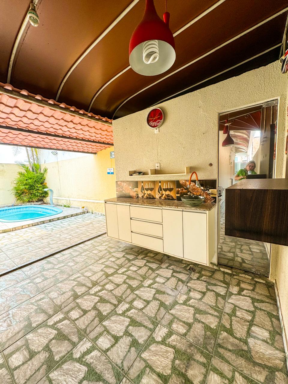 Casa Térrea, )3Qtos,Piscina,Forest Hill 