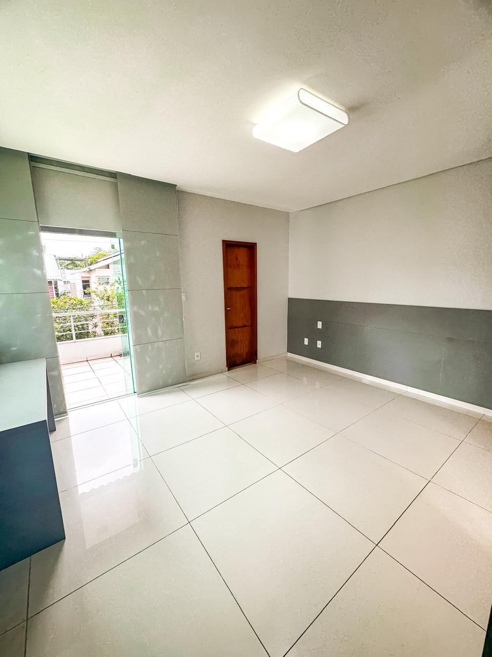 Casa Duplex (228m2), PQ.das Laranjeiras