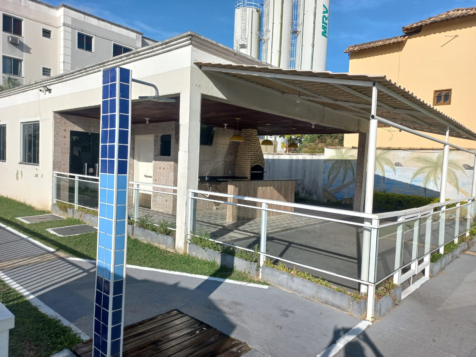 Apartamento à Venda em Nova Cidade, Rio das Ostras - 2 Quartos, 1 Banheiro, 1 Vaga