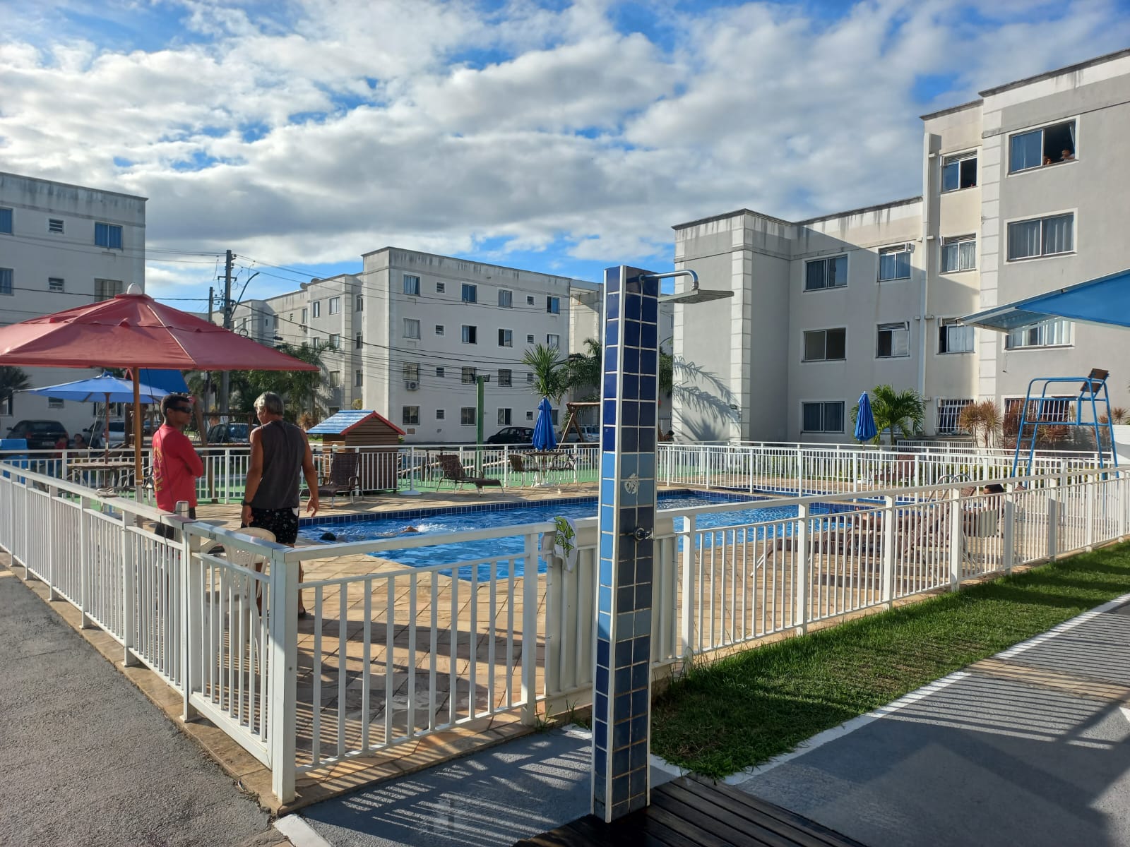 Apartamento à Venda em Nova Cidade, Rio das Ostras - 2 Quartos, 1 Banheiro, 1 Vaga