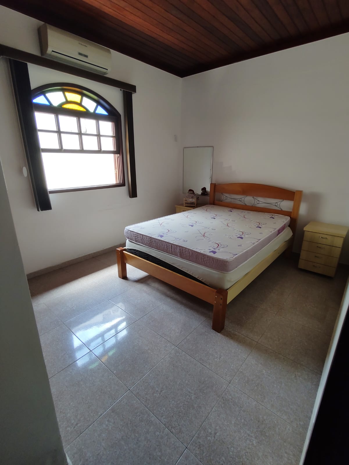 Bela casa linear com 3 quartos e edícula à venda - Costazul - Rio das Ostras/RJ