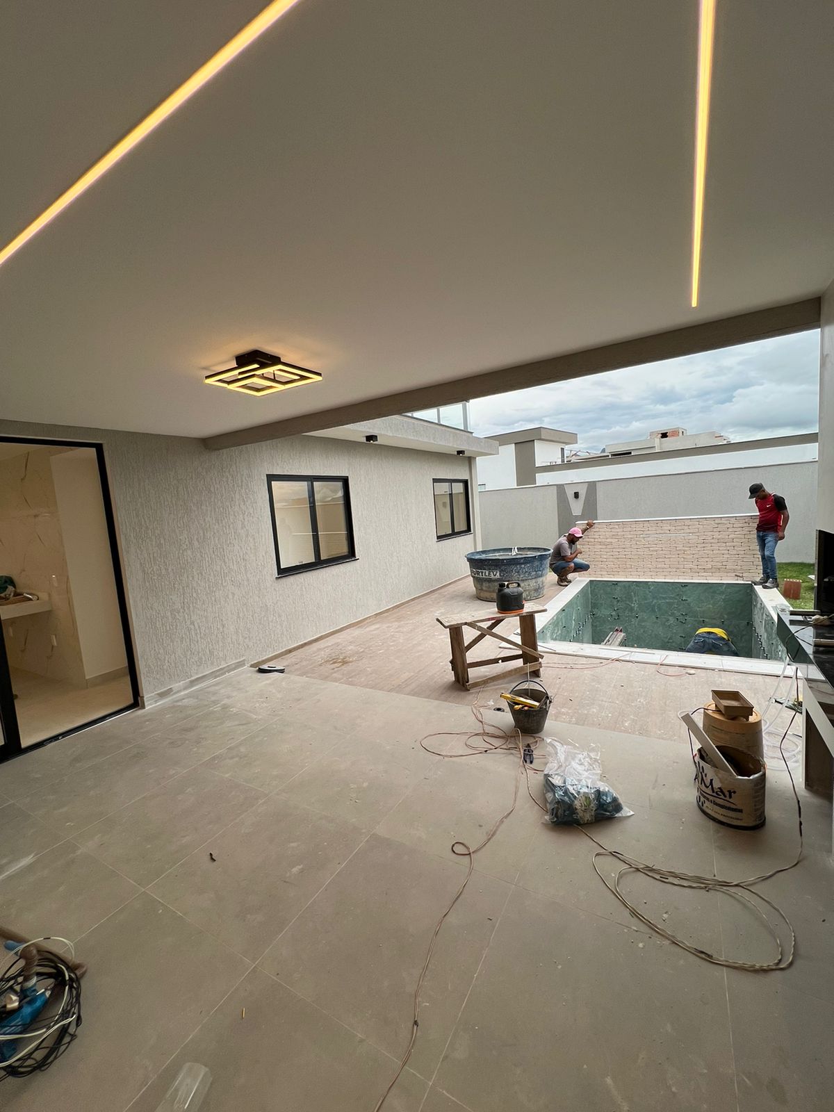 Casa 3 Quartos à Venda c/área gourmet, Viverde em Rio das Ostras,RJ