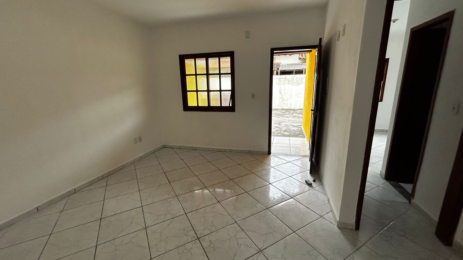 Casa linear com 2 quartos no Jardim Mariléia - Rio das Ostras/RJ