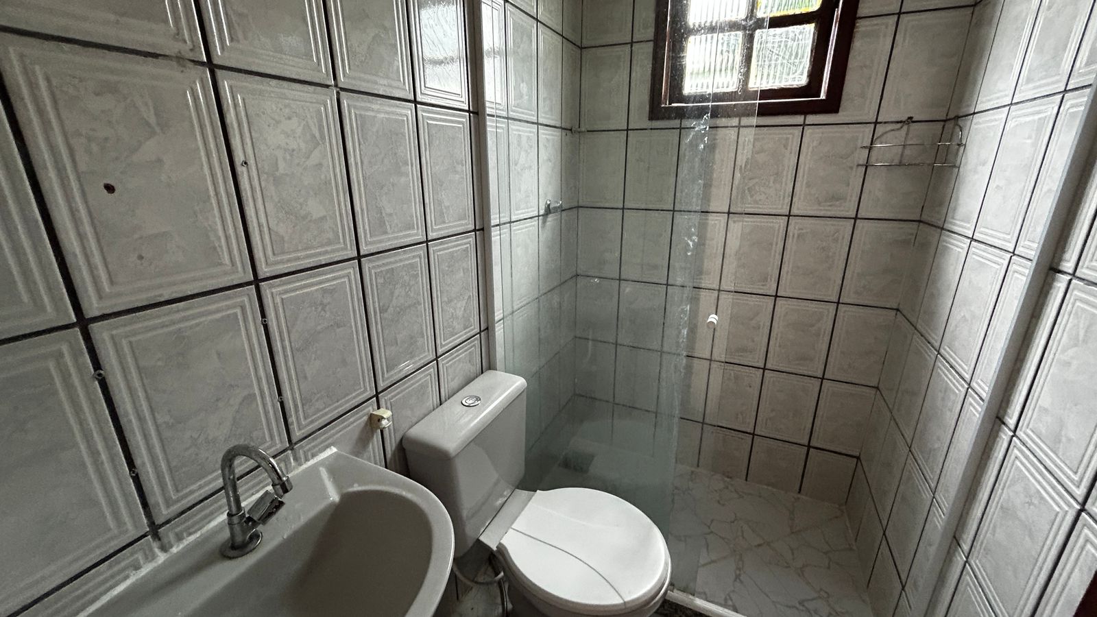 Casa linear com 2 quartos no Jardim Mariléia - Rio das Ostras/RJ