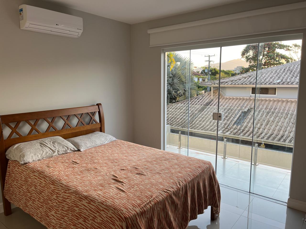 Casa a Venda com 3 Quartos na Extensão do Bosque em Rio das Ostras/RJ