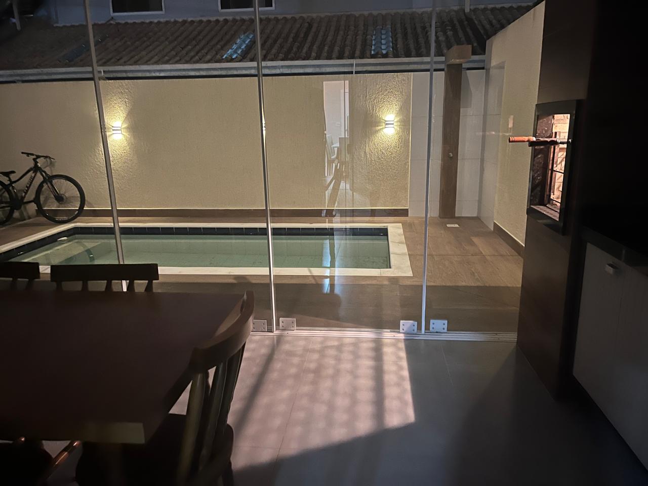 Casa a Venda com 3 Quartos na Extensão do Bosque em Rio das Ostras/RJ