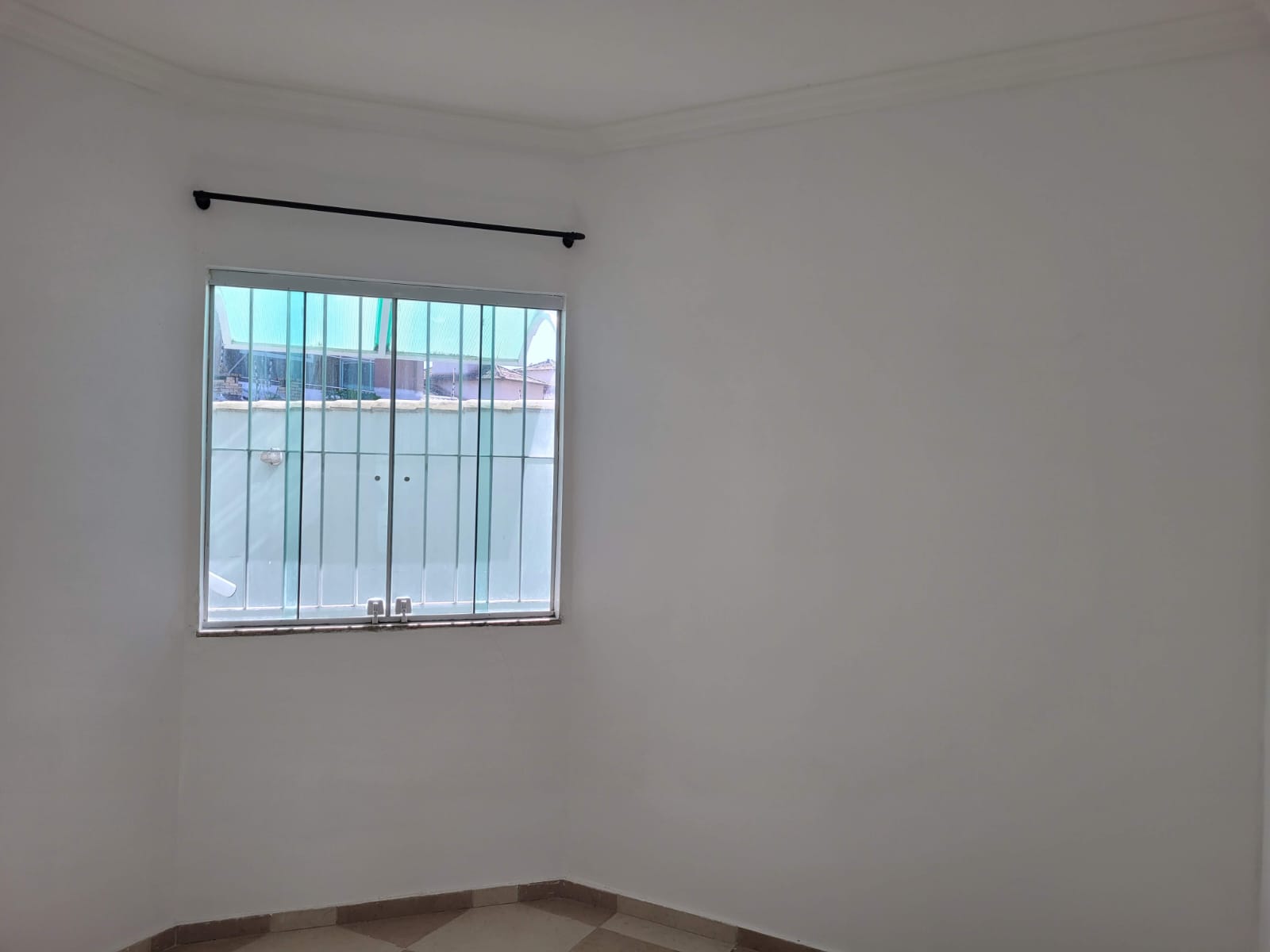 Apartamento Terreo à Venda com 2 Quartos em Rio das Ostras - Atlântica
