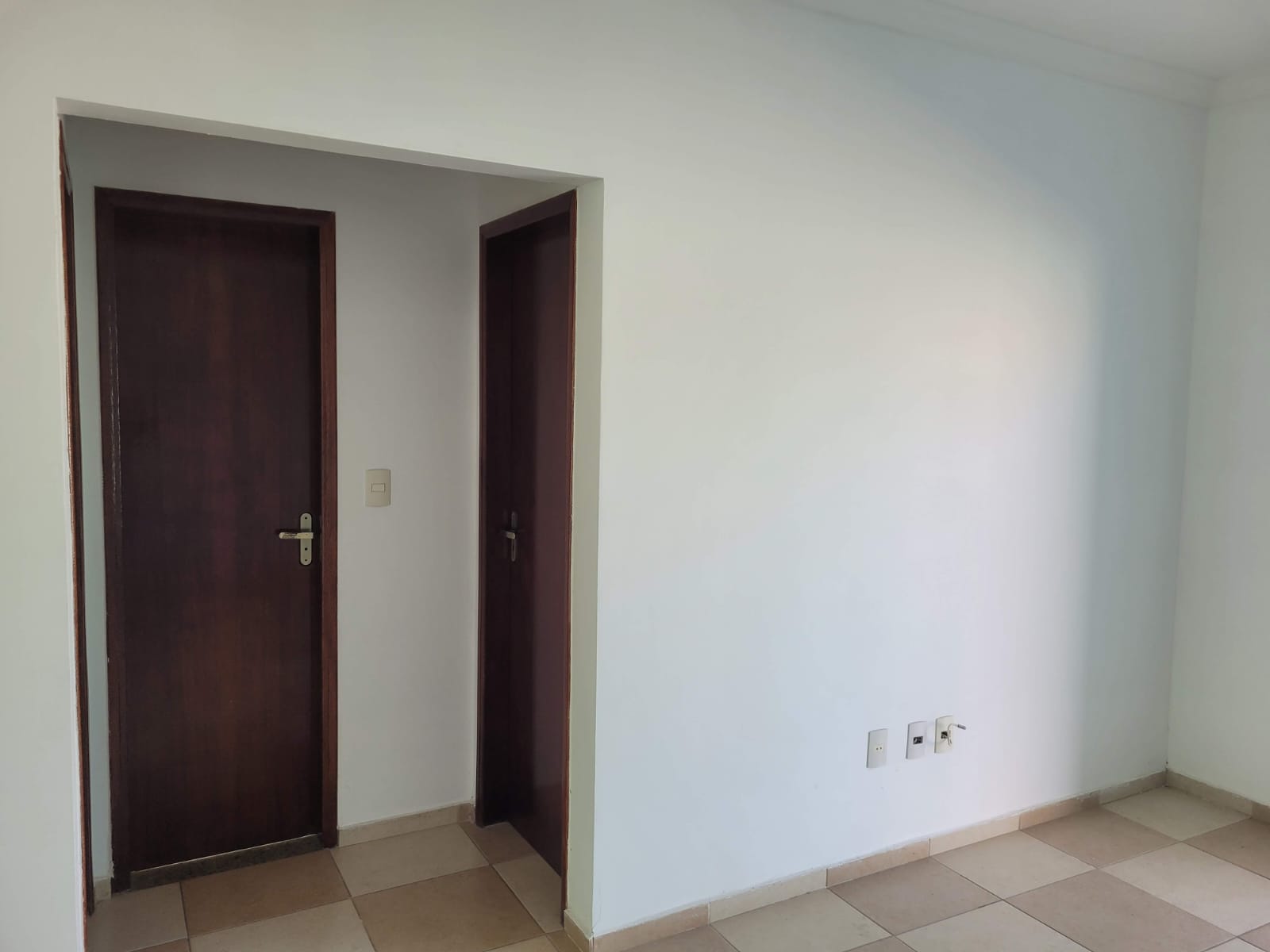 Apartamento Terreo à Venda com 2 Quartos em Rio das Ostras - Atlântica