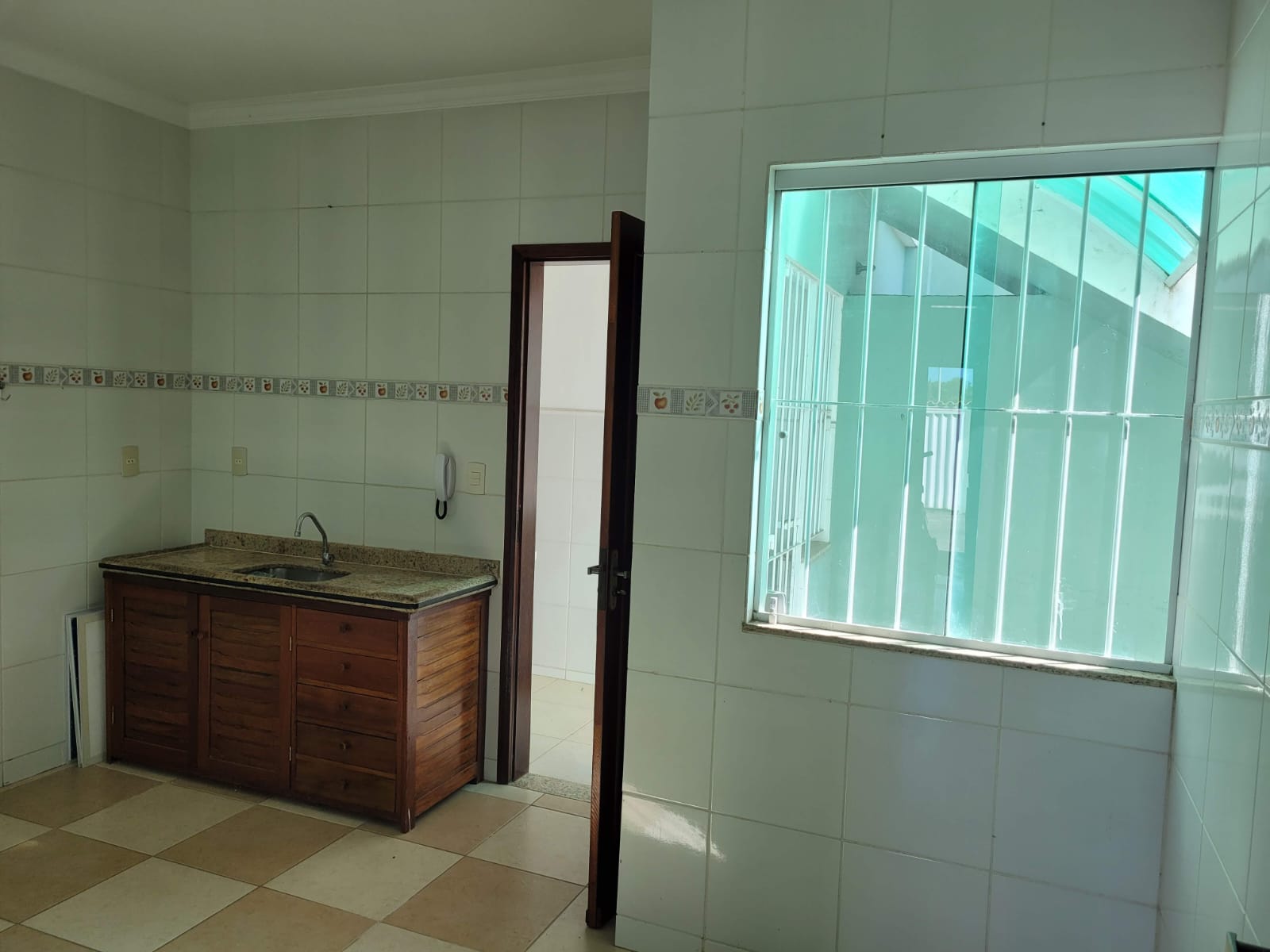 Apartamento Terreo à Venda com 2 Quartos em Rio das Ostras - Atlântica