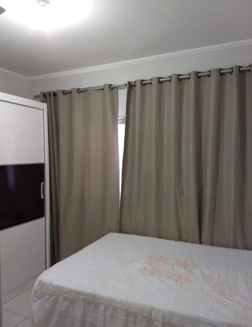 Apartamento com 2 quartos e 1 banheiro à venda, 65 m² por R$ 250.000