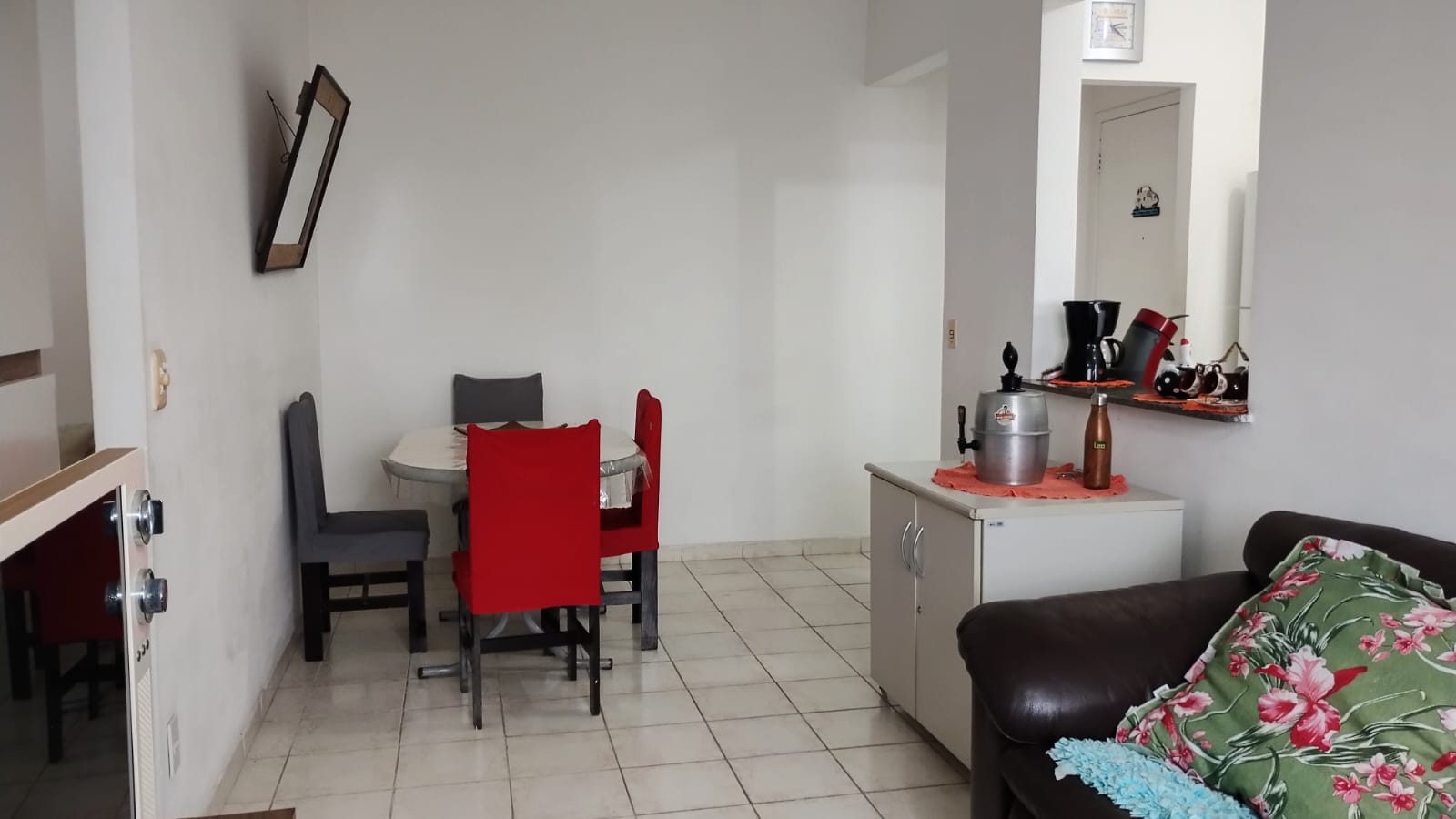 Excelente Oportunidade: Apartamento Mobiliado à Venda por R$ 290.000,00