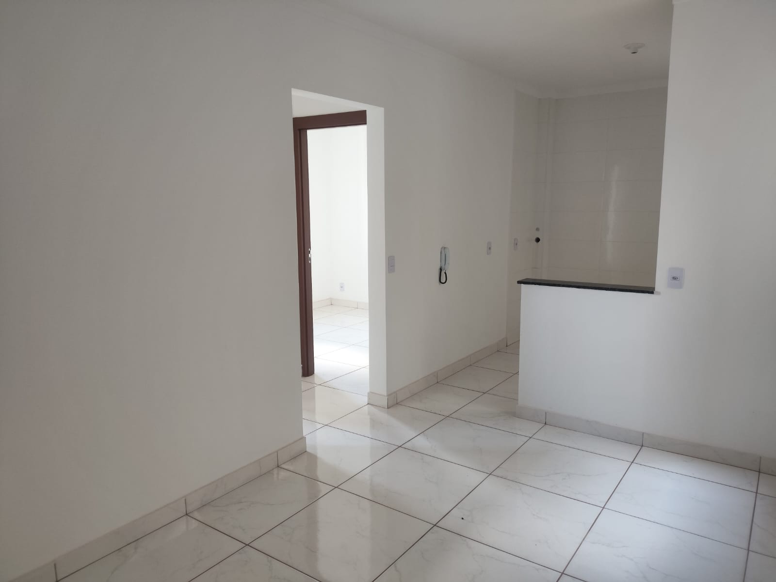Oportunidade de Investimento: Venda de Apartamento no Edifício Savona