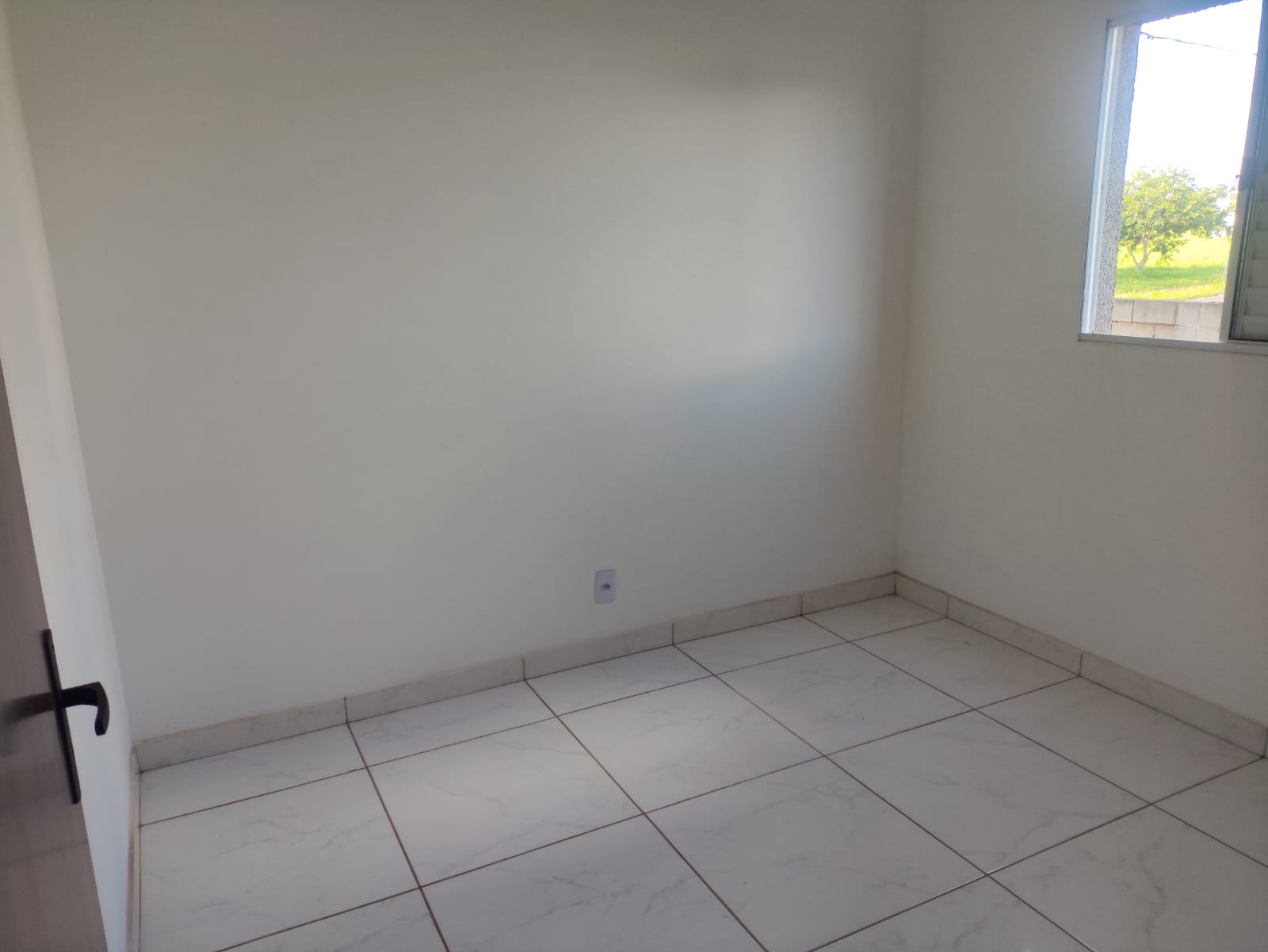 Oportunidade de Investimento: Venda de Apartamento no Edifício Savona