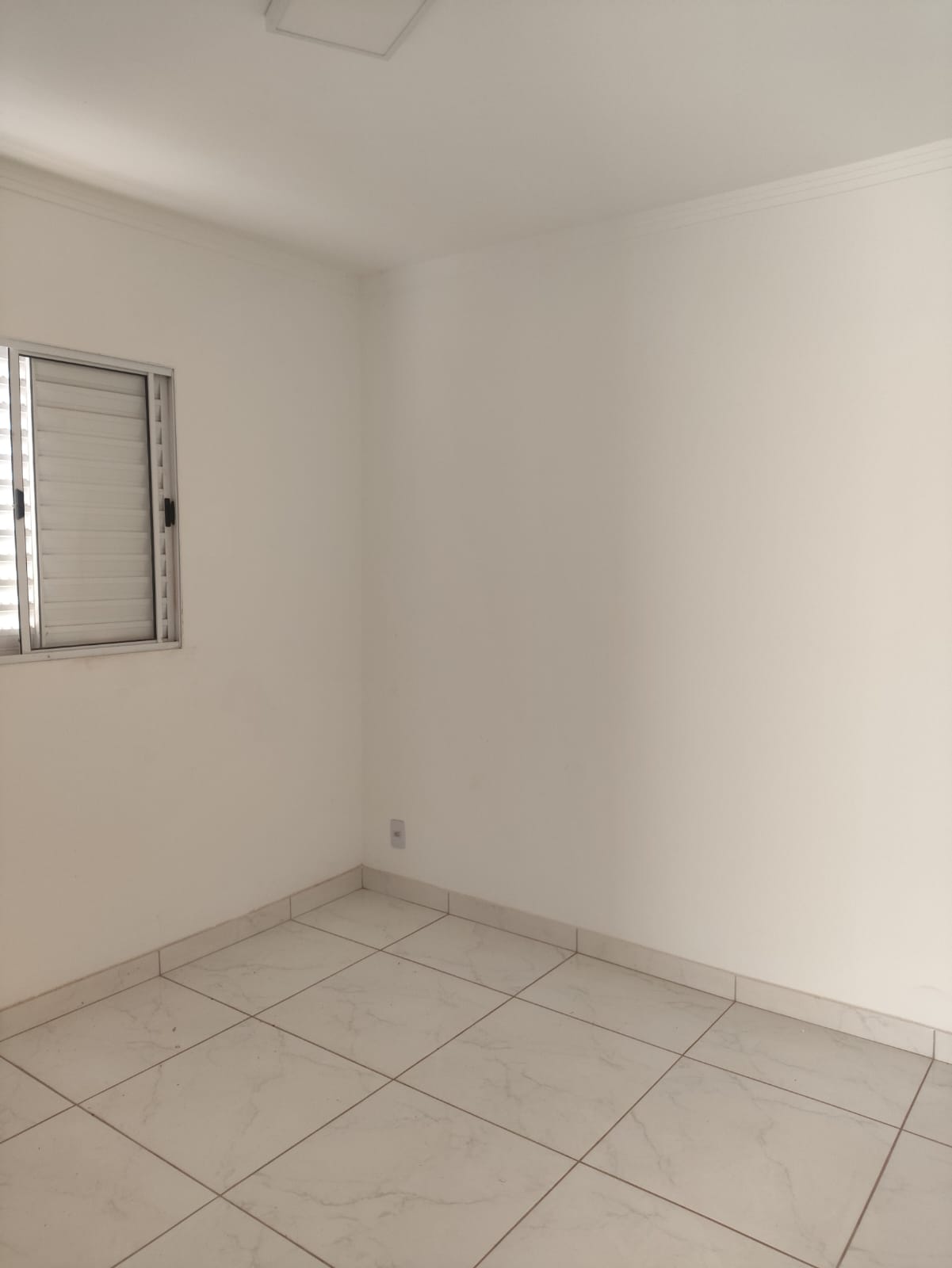 Oportunidade de Investimento: Venda de Apartamento no Edifício Savona