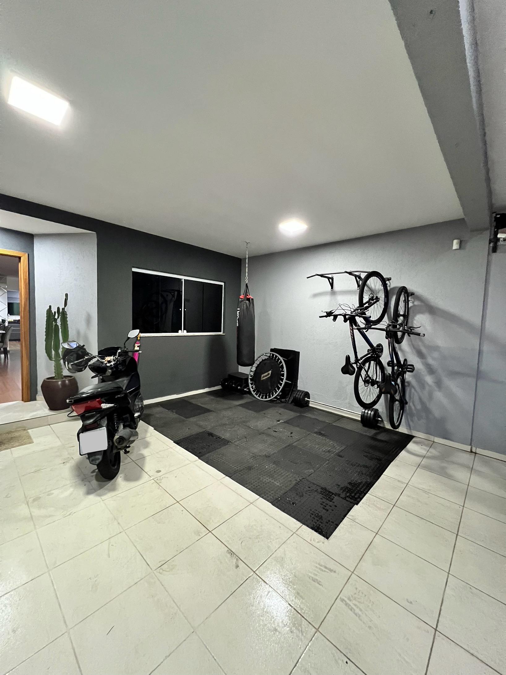 Sobrado Impecável de 300m² em SBC - Nova Petrópolis. R$ 1.500.000,00 – Mobiliado e Pronto para Morar!