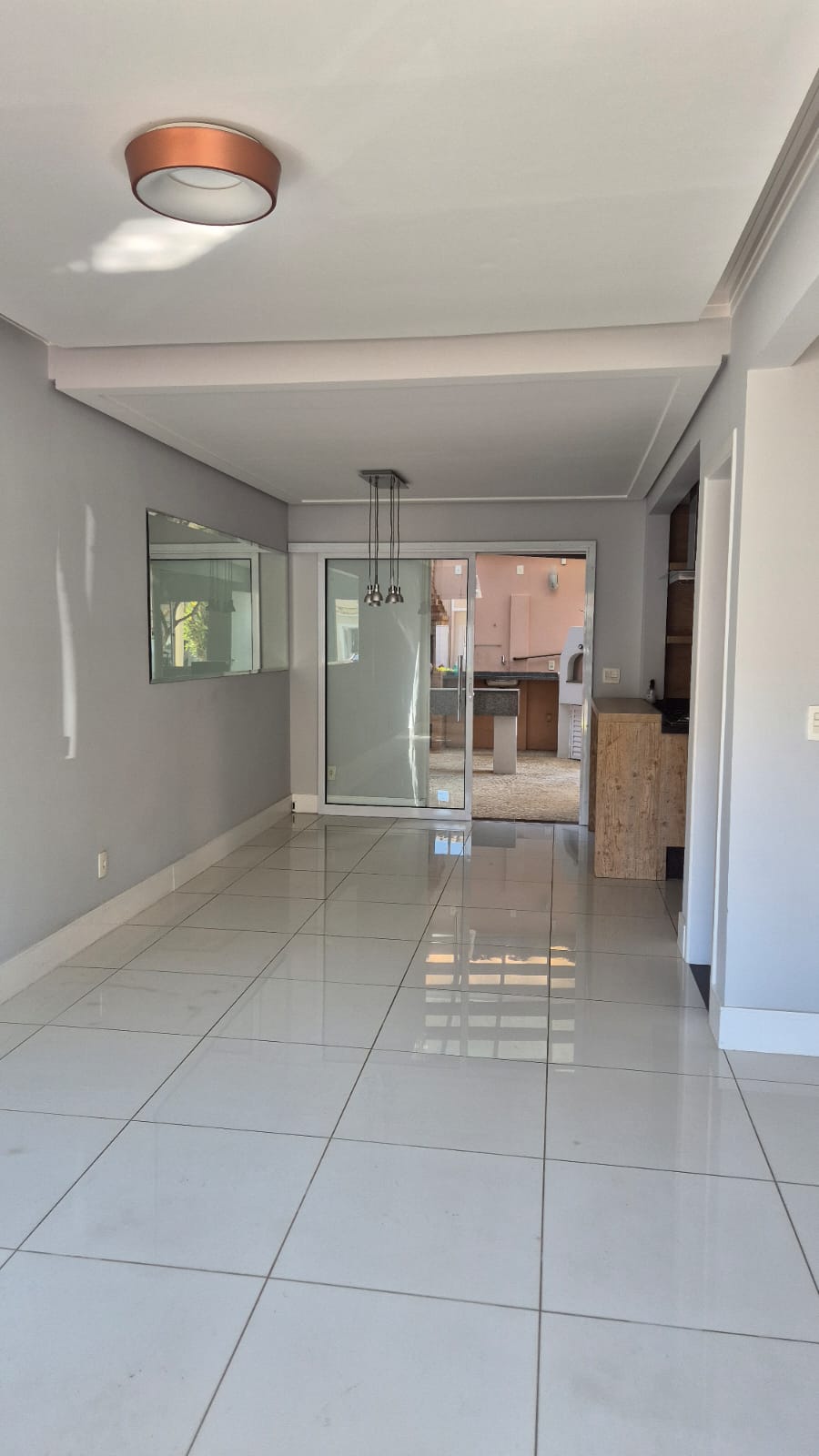 Seu Novo Lar na Granja Viana: Casa com 3 Dormitórios, 110 m² por R$ 845.000