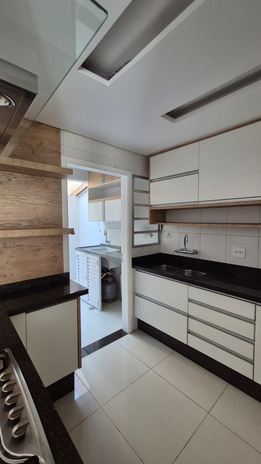 Seu Novo Lar na Granja Viana: Casa com 3 Dormitórios, 110 m² por R$ 845.000