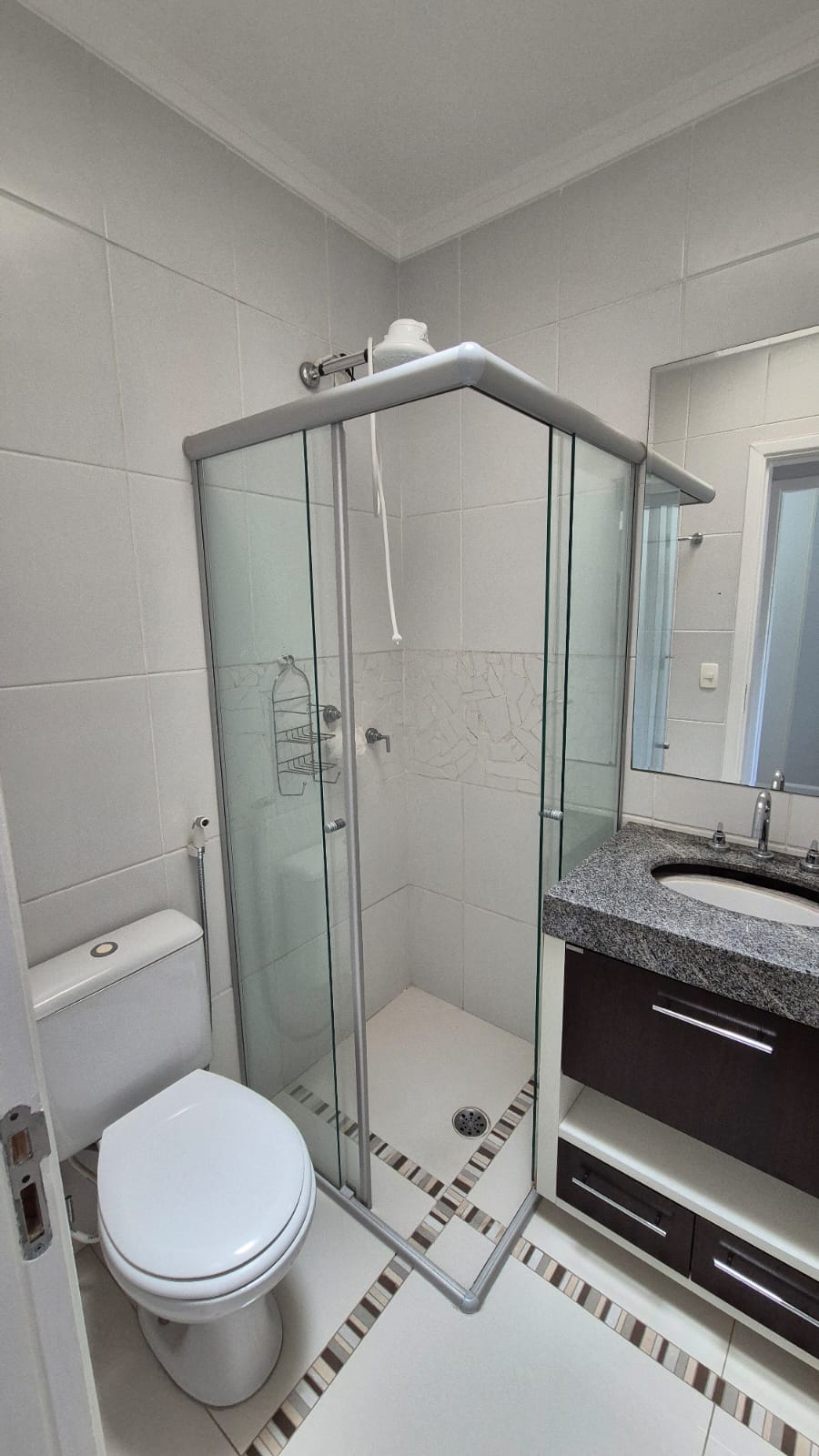Seu Novo Lar na Granja Viana: Casa com 3 Dormitórios, 110 m² por R$ 845.000