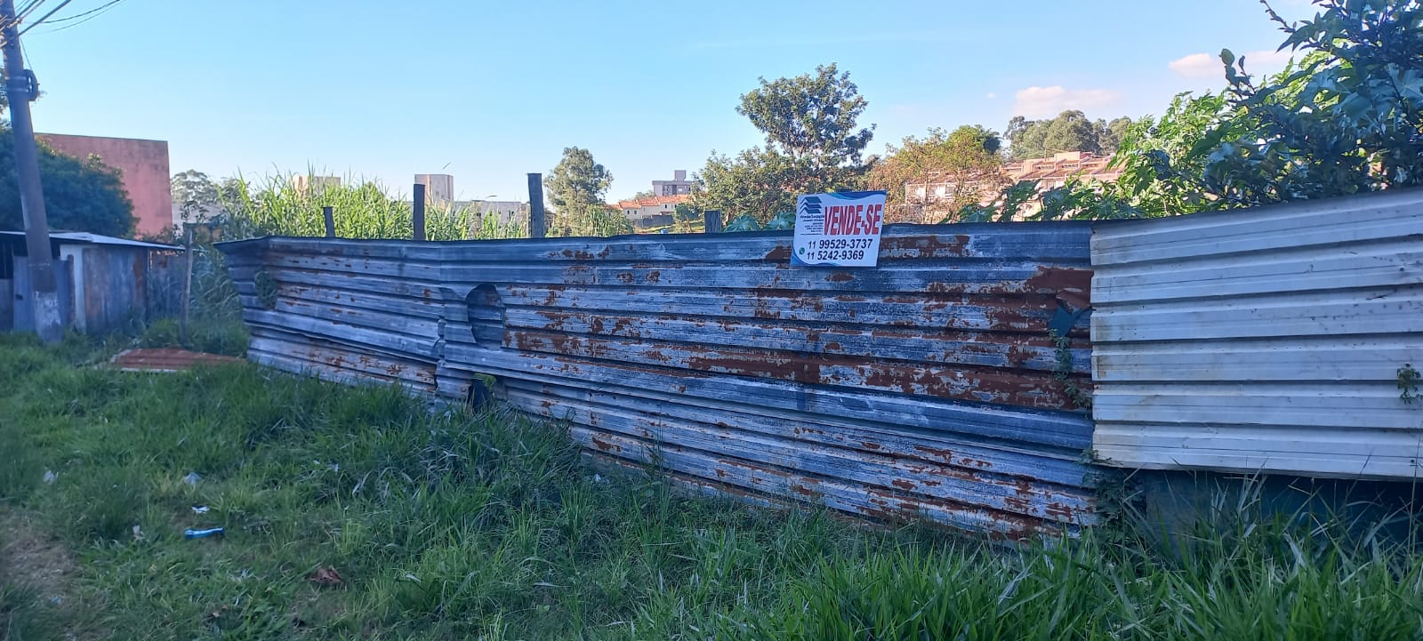 TERRENO À VENDA – ZONA MISTA 