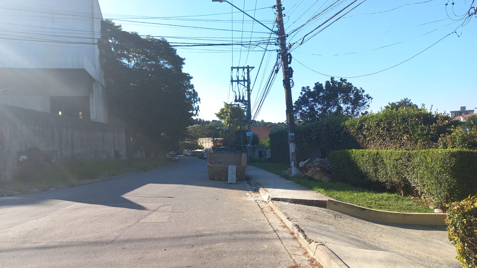 TERRENO À VENDA – ZONA MISTA 