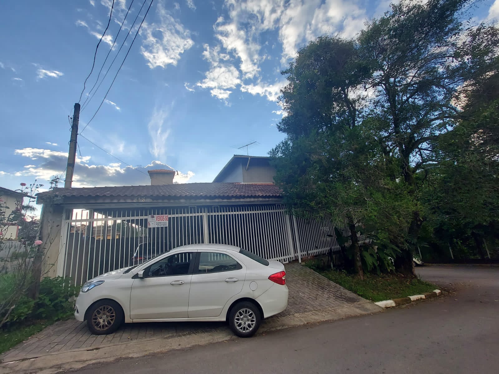  ABAIXOU $ $ - CASA TÉRREA 3 DORMITÓRIOS E AVARANDADA EM CONDOMÍNIO FECHADO COM  10 VAGAS E 451M² DE TERRENO