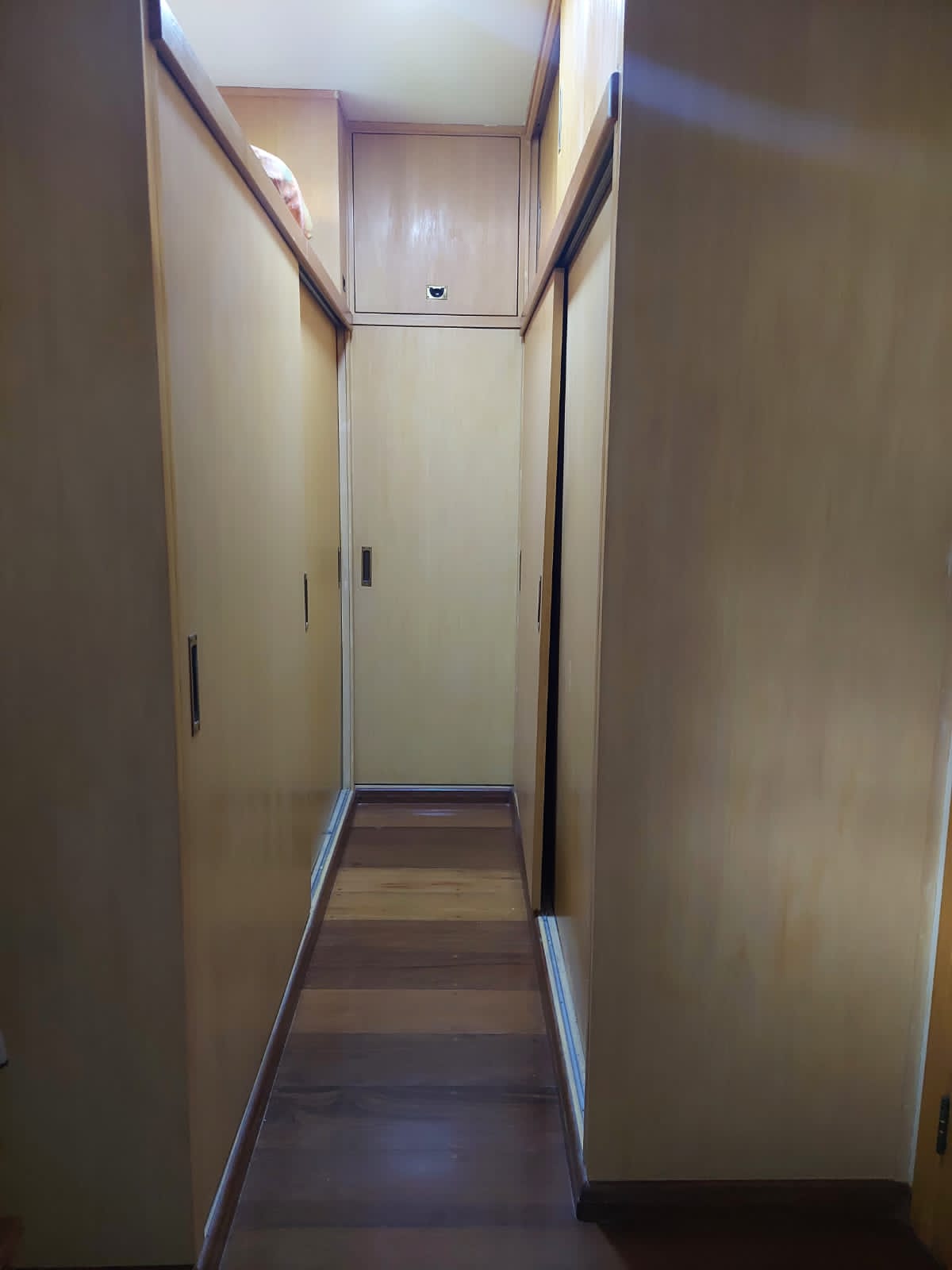 ABAIXOU $ $ - CASA TÉRREA 3 DORMITÓRIOS E AVARANDADA EM CONDOMÍNIO FECHADO COM  10 VAGAS E 451M² DE TERRENO