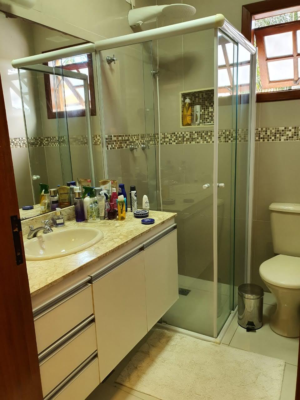 LOCAÇÃO - Granja Viana: Casa Perfeita 3 Quartos no Condomínio Quinta da Beloura!