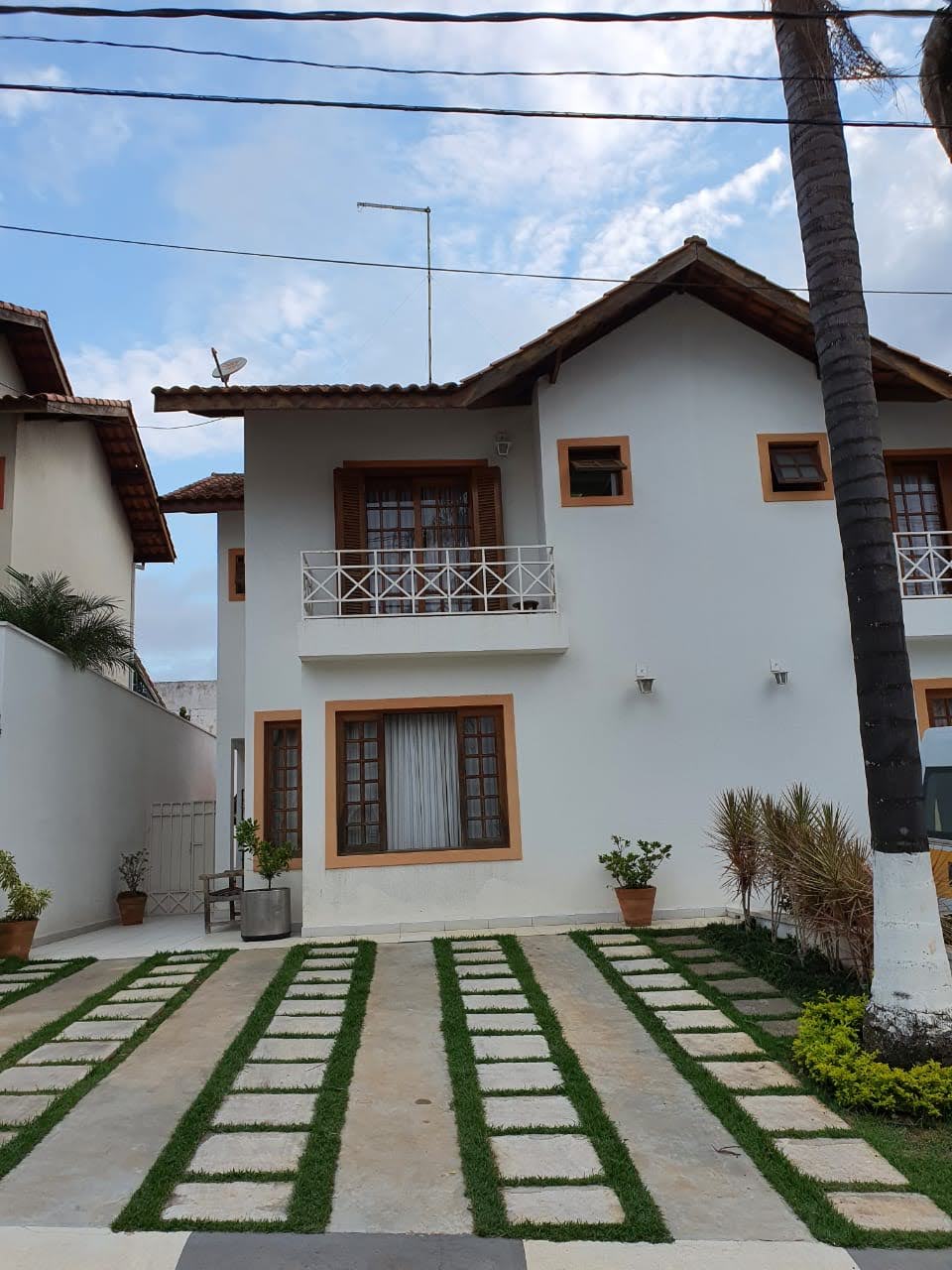 LOCAÇÃO - Granja Viana: Casa Perfeita 3 Quartos no Condomínio Quinta da Beloura!